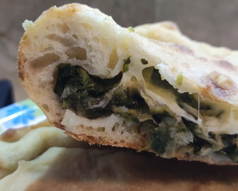 Pizza di scarole (interno)